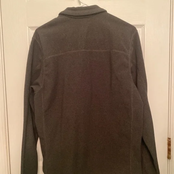 Pullover - Picture 3 of 3